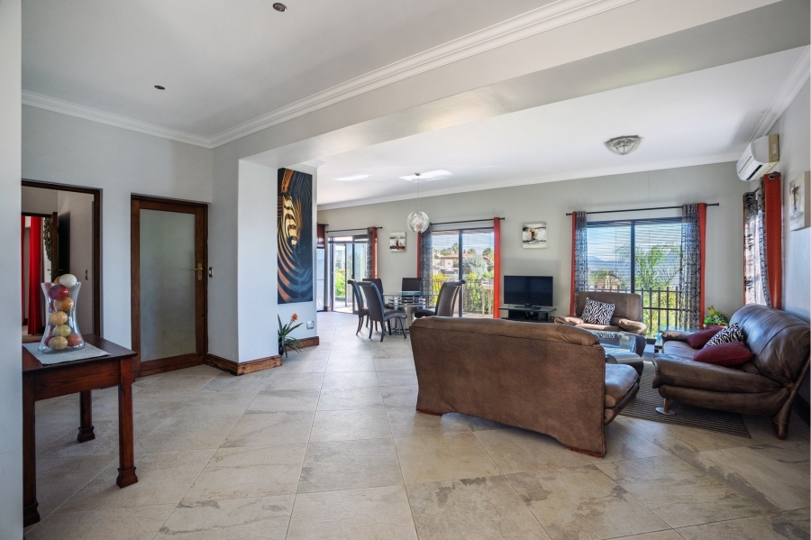 13 Bedroom Property for Sale in Plattekloof 3 Western Cape